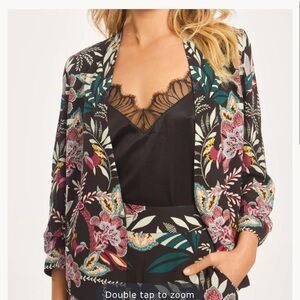 NWOT Caballero Kinsley Dusk Primrose Blazer